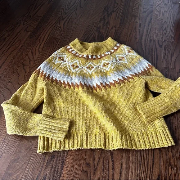 American Eagle Outfitters Yellow Fair Isle Cozy Knit Sweater - Picture 7 of 13